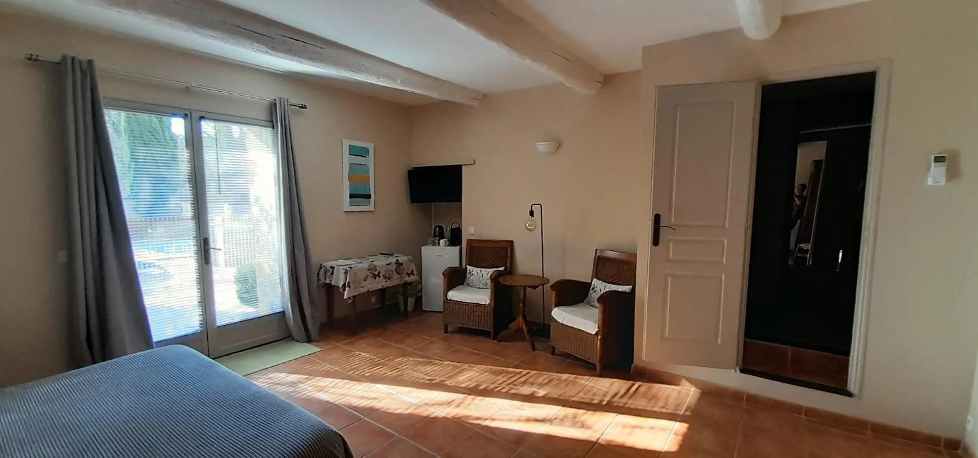 Le Mas Des Vergers Salon-de-Provence 3*,