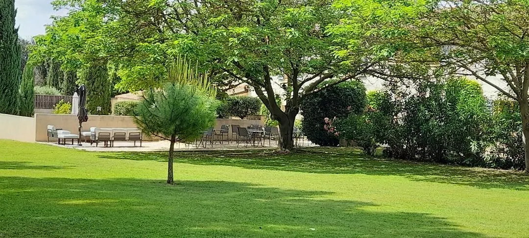 Le Mas Des Vergers Salon-de-Provence