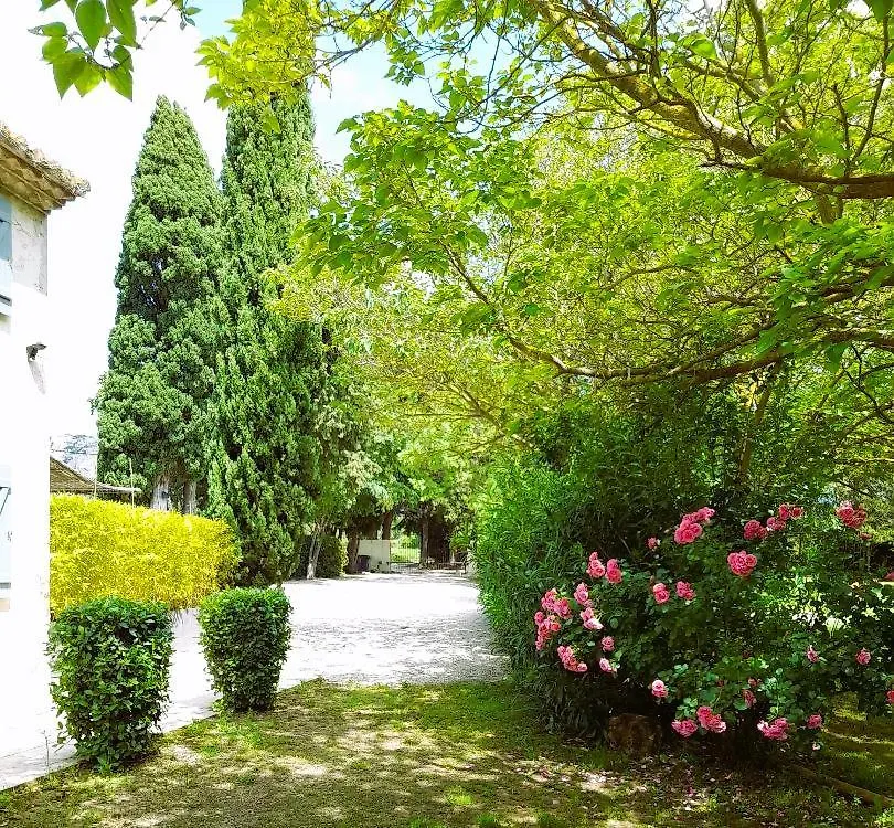 Guest house Le Mas Des Vergers Salon-de-Provence