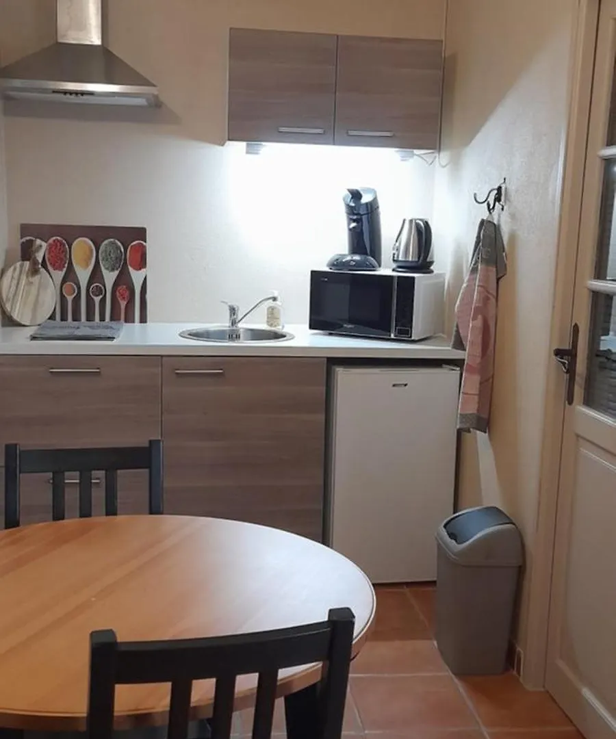 *** Guest house Le Mas Des Vergers Salon-de-Provence France